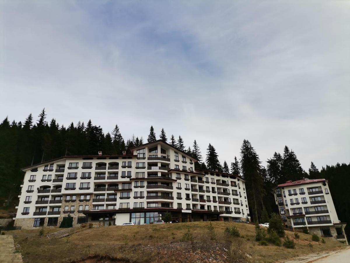 Apartment Ana/ Апартамент Ана パンポロボ エクステリア 写真