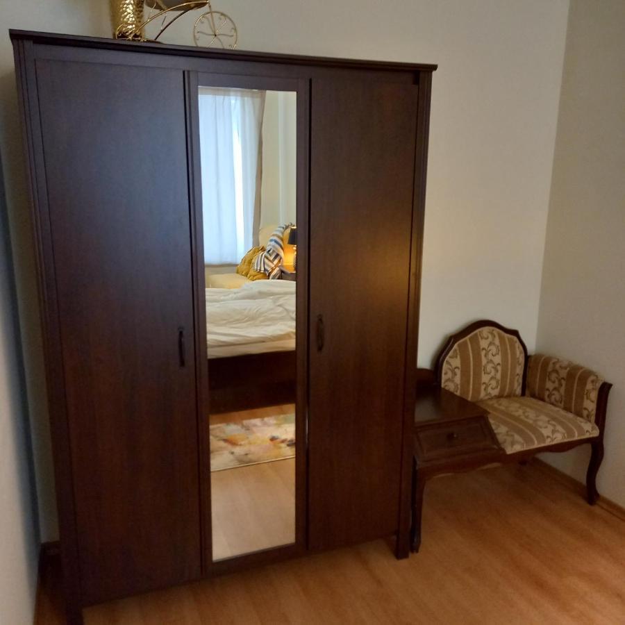 Apartment Ana/ Апартамент Ана パンポロボ エクステリア 写真